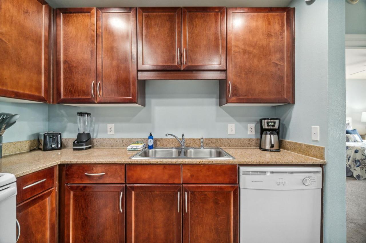 Keep It Beachy At Laketown Wharf #611 By Nautical Properties Vacation Rentals Panama City Beach Extérieur photo